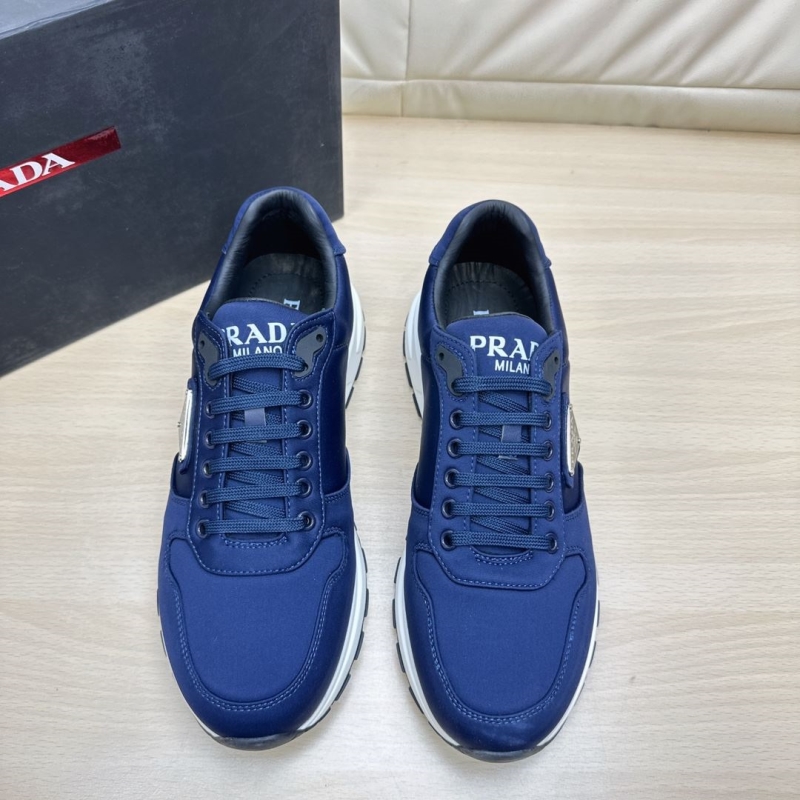 Pra*a casual shoes